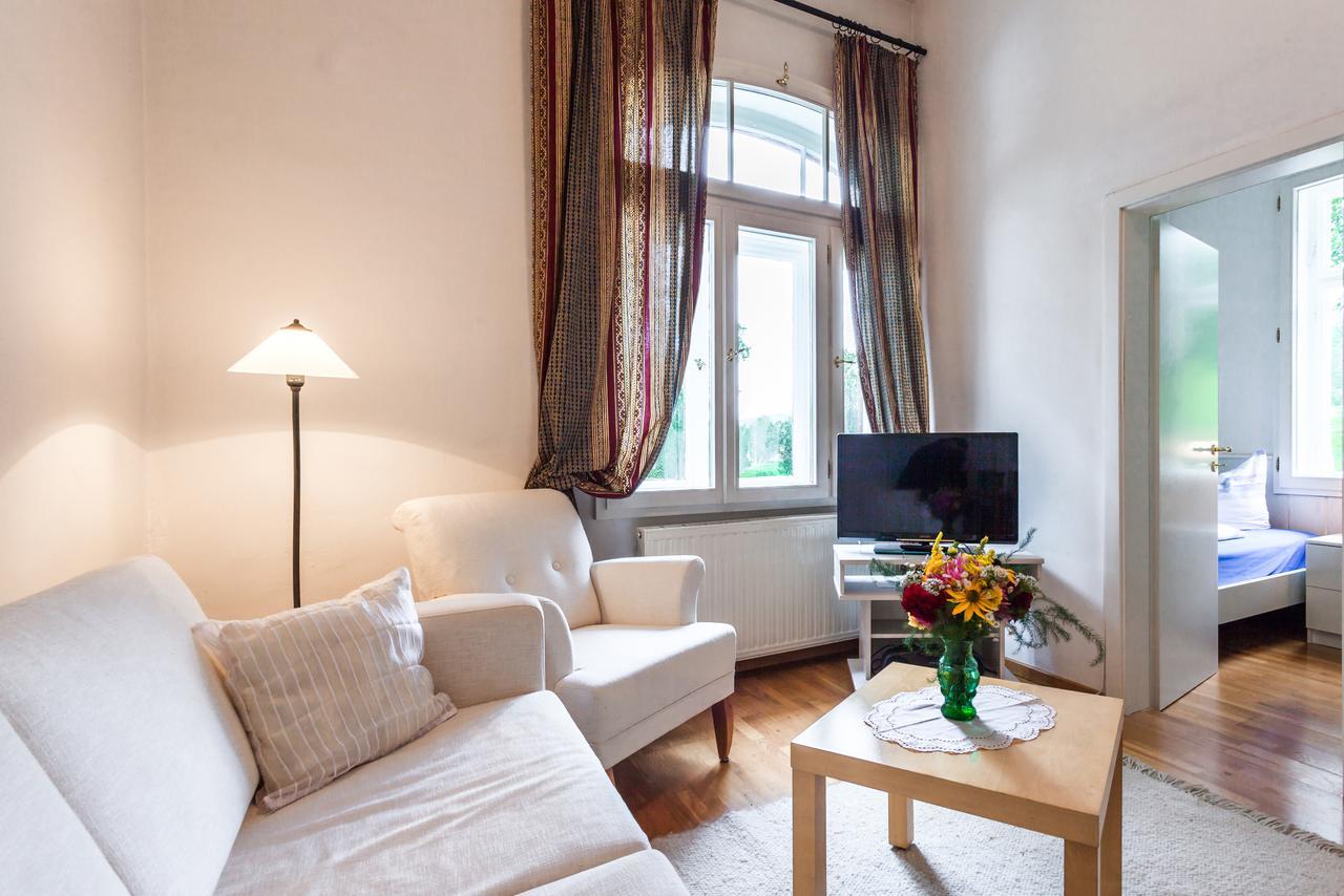 Gaestehaus Villa Rose Durrrohrsdorf Ngoại thất bức ảnh